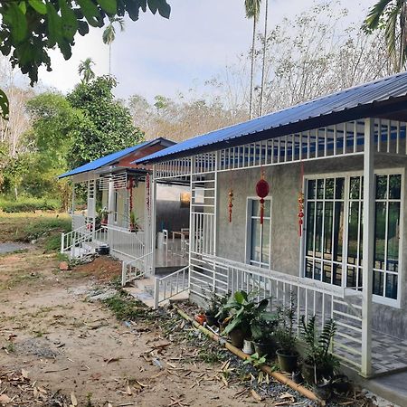 Baan Thabthong Homestay Ban Pak Nam  Esterno foto