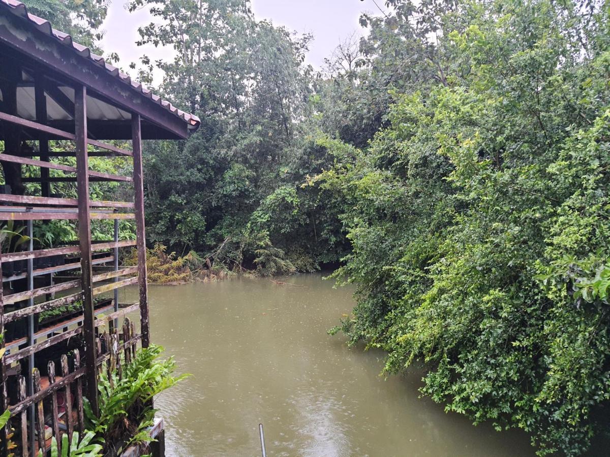 Baan Thabthong Homestay Ban Pak Nam  Esterno foto