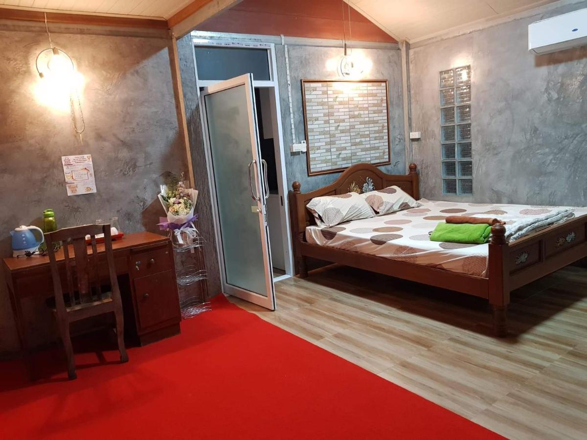 Baan Thabthong Homestay Ban Pak Nam  Esterno foto