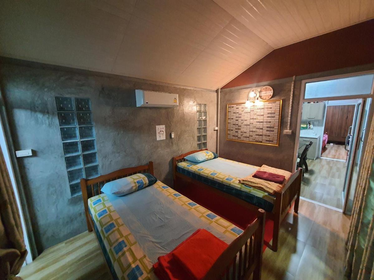 Baan Thabthong Homestay Ban Pak Nam  Esterno foto
